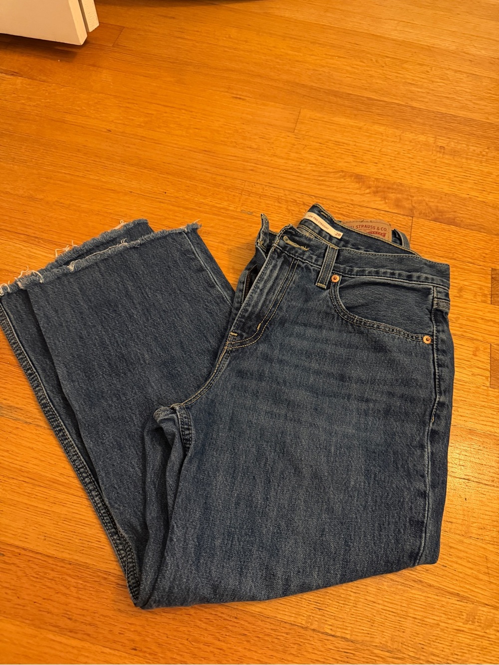 Levi's Dark Blue Cropped Ankle Jeans